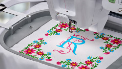 BABY LOCK IQ TECHNOLOGY LARGE EMBROIDERY FIELD