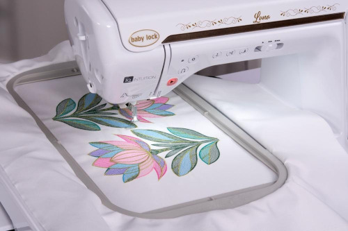 Baby Lock Luna Sewing and Embroidery Machine Embroidery Field